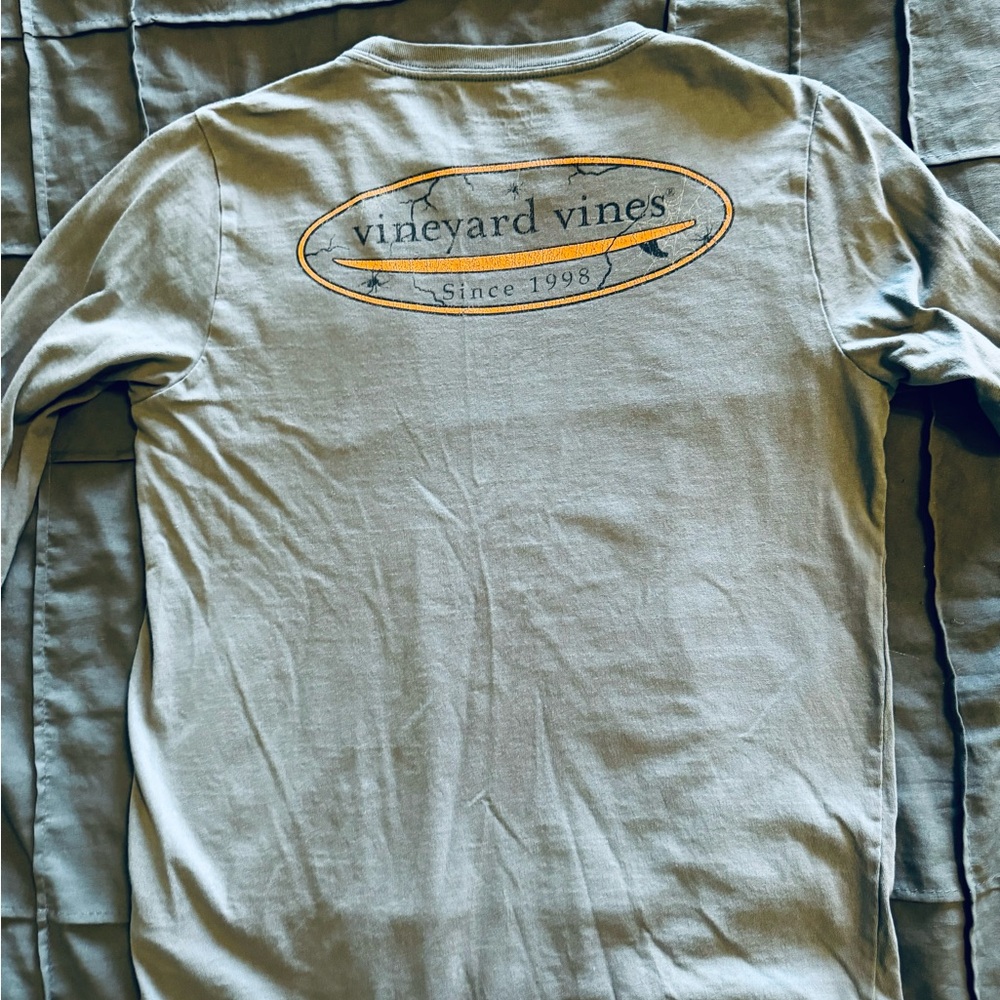 Boys Vineyard Vines Glow-In-The-Dark Tombstone Surfboard Halloween Tee, Size M